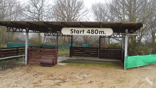 DSC05187 Startboxen fehlen noch